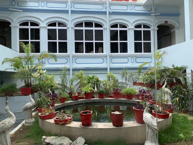 Hotel Aram