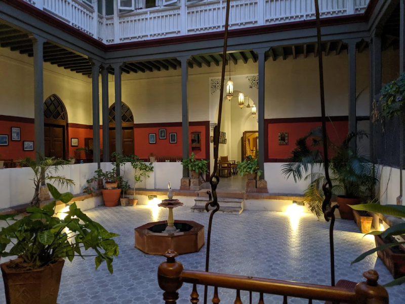 MadhavBaug Homestay,Vadodara