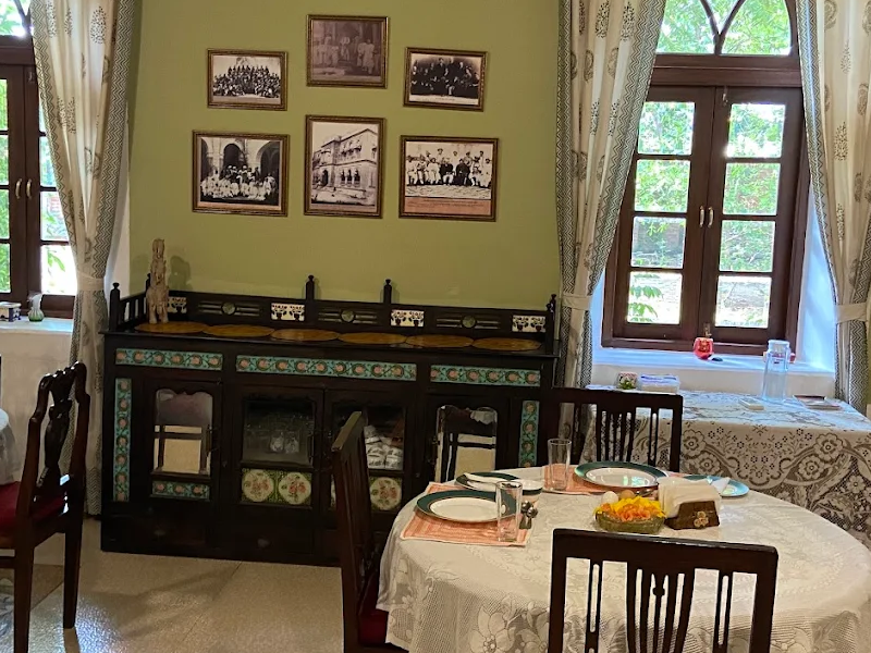 MadhavBaug Homestay,Vadodara